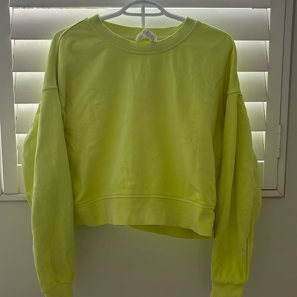 Lulu cropped sweater size 6 - Picture 1 of 4